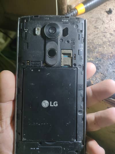 lg mobile ports available