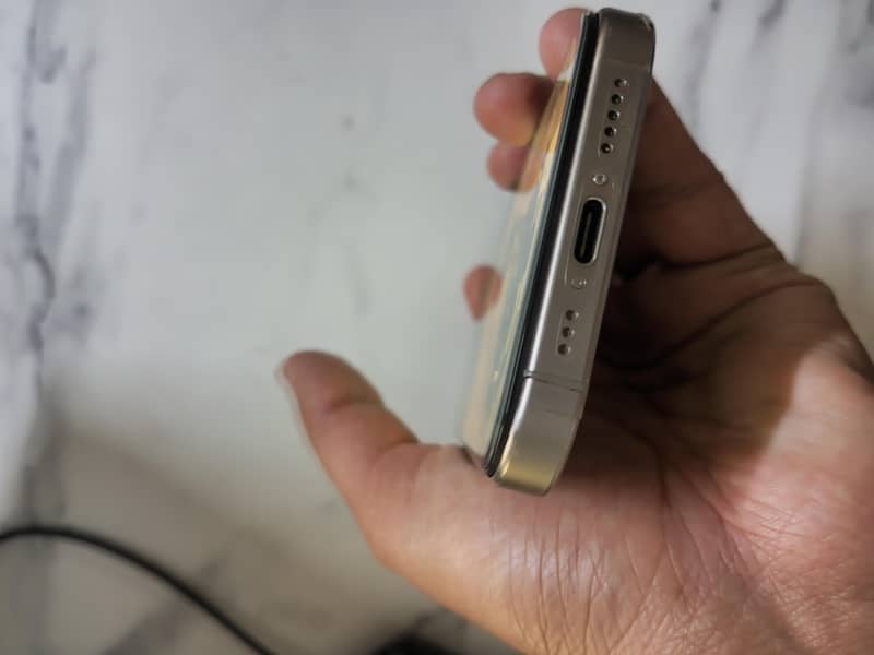 iPhone 15 Pro 6