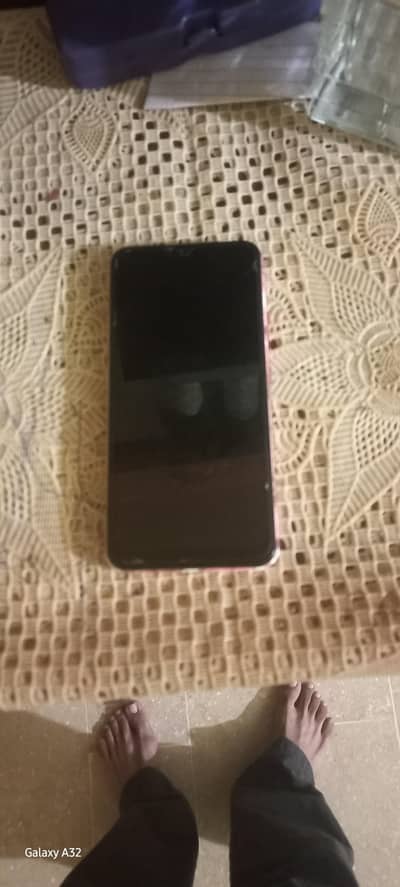 vivo y17 like new 8 gb ram and 256 memory for kids and wife