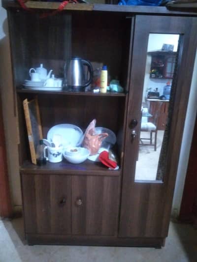 divider and dressser