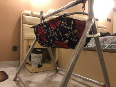 Cradle/ jhoola/ baby cot
