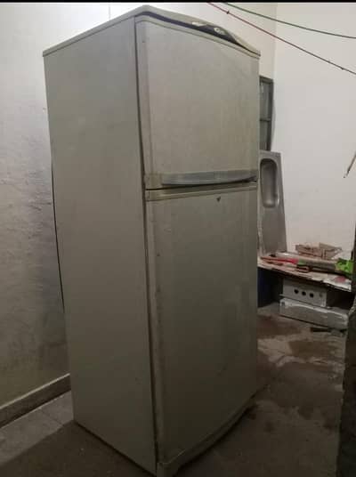 waves full size frigh for sale genien condition. 03150525388