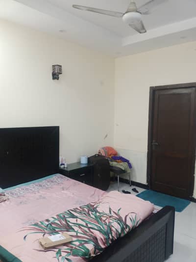 5 Marla upper portion available for Near Punjab university khayaban e Jinnah Road