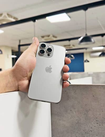 Iphone 15 pro Max 256 jv