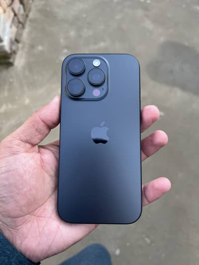 I am sale iPhone 16 pro bypass 128gb battery health 100%