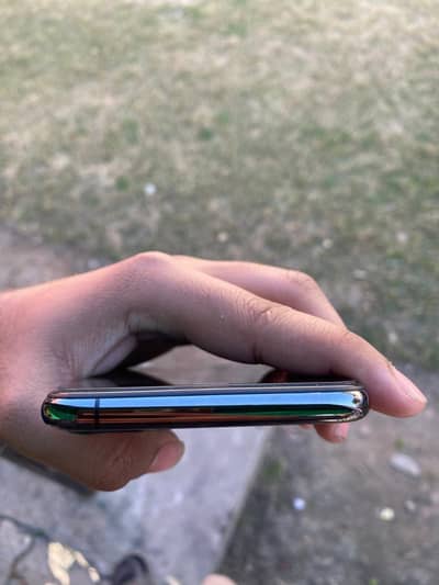 iPhone 11 pro max 256 GB full box PTA approved 03220801966