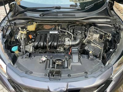 Vezel 12/18 model good condition