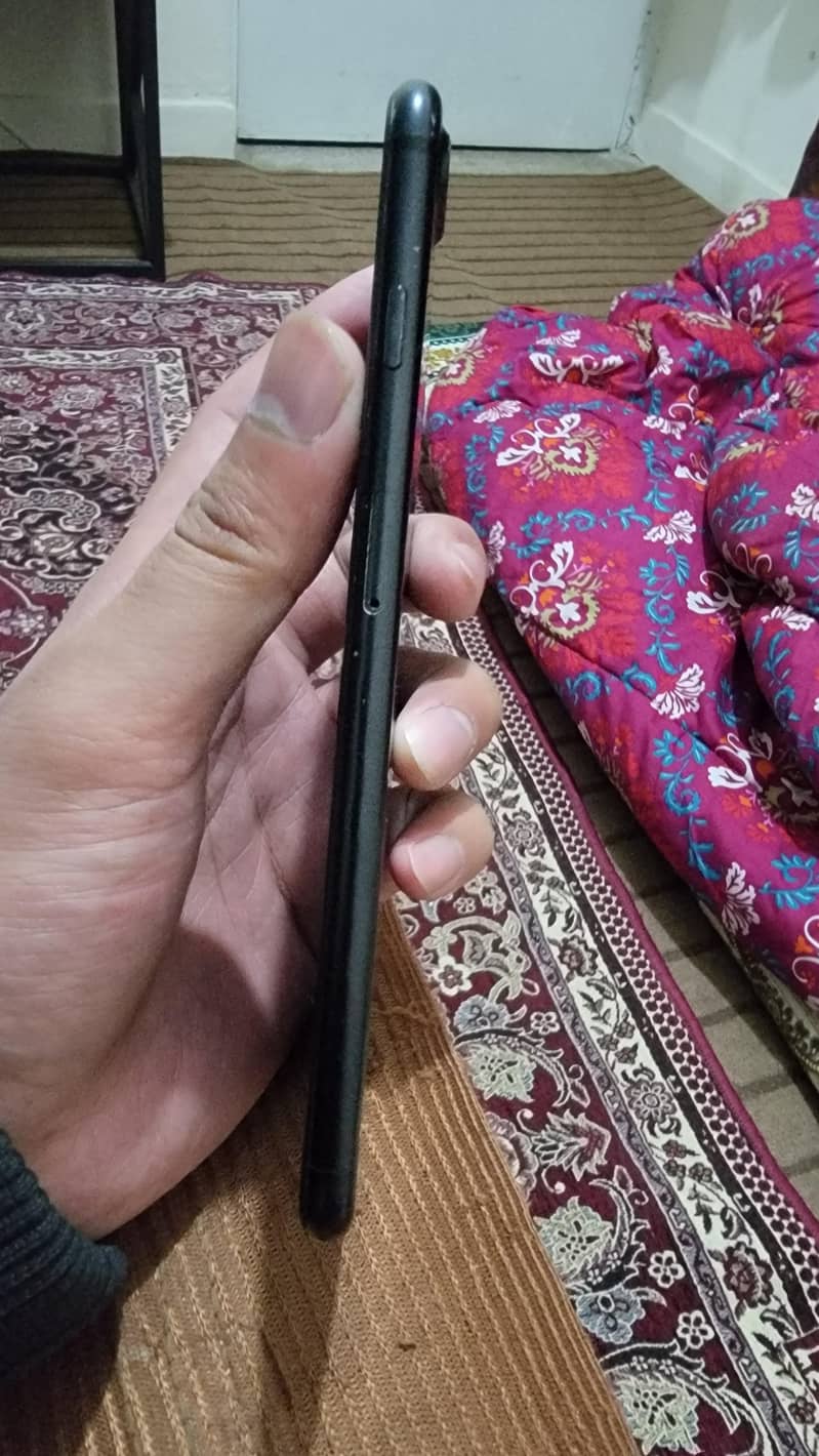 Iphone 7 plus 128 GB pta approved 2