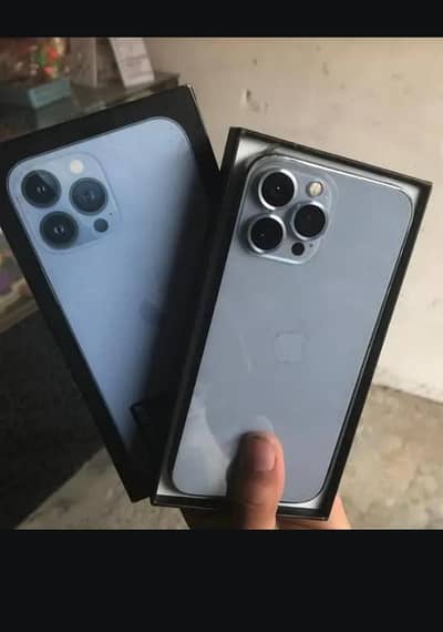 panal change h lakin face id work karti h bilkul okay phone ha