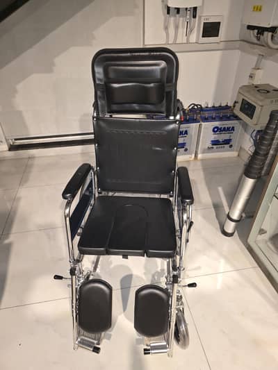 WHEEL CHAIR COMMODE FULL RECLINING
