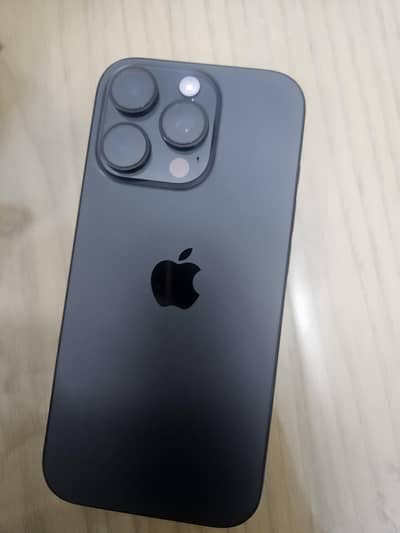 iphone 16 pro 10/10 condition