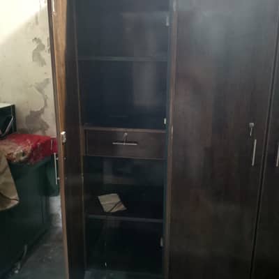 3 Doors Almari with 4 Wheels.