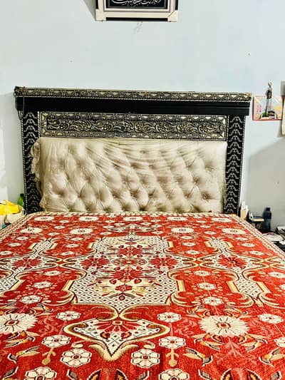 Brand New 3-Piece Bed Set for Sale – Excellent Condition