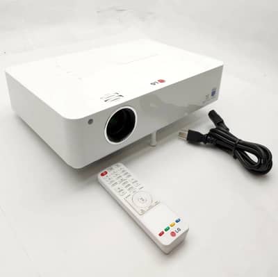 LG BG630 LCD Projector