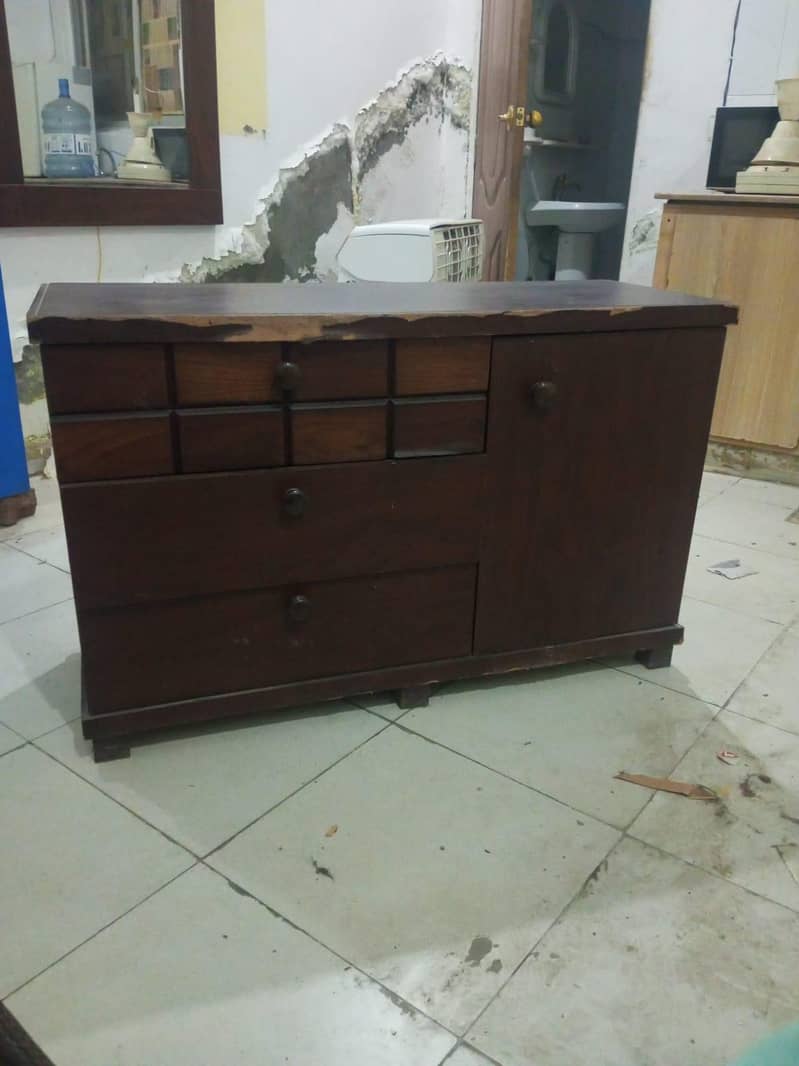 Dressing Table with Mirror 1