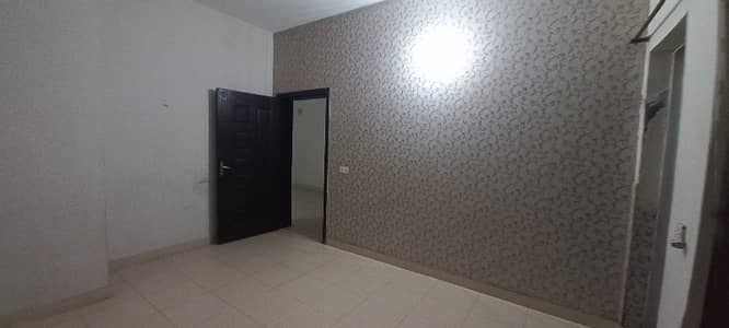 Corner Facing Mosque 2nd Floor Awami Villa For Sale