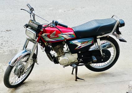 Honda 125 22-23model Conditions 10/9 engein sell pack koi km nhi hona