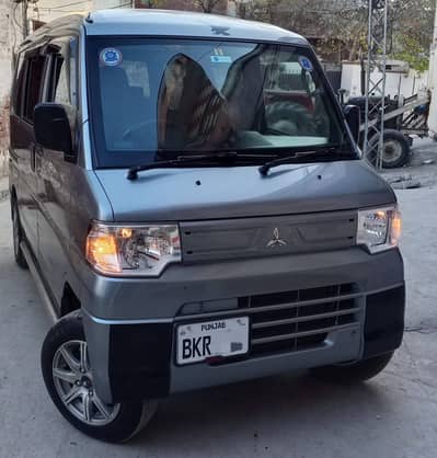 Mitsubishi Minicab Bravo 2018