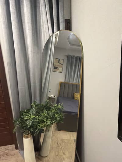 Mirror 6 feet