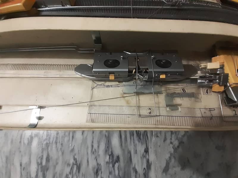 Knitting machine 7