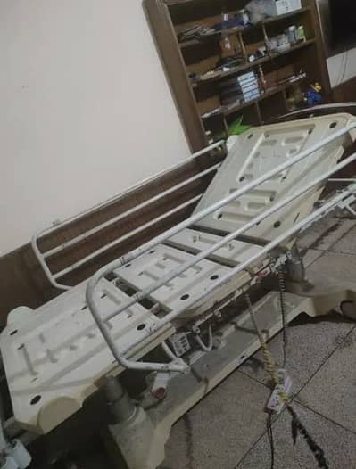 electric patient bed