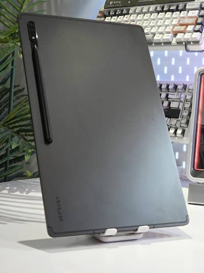 Samsung S8 Ultra 14.6inch 4k 120hz Amoled Display.