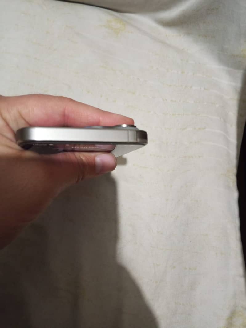 IPhone 15pro Max HK 5