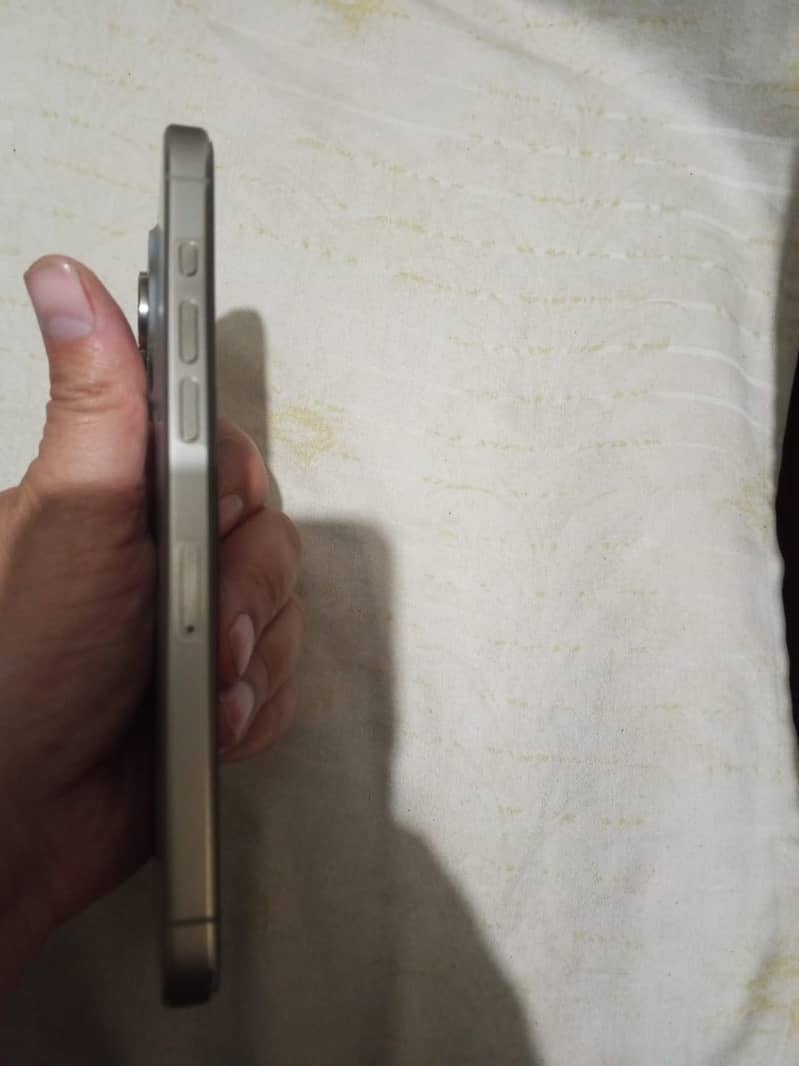 IPhone 15pro Max HK 7