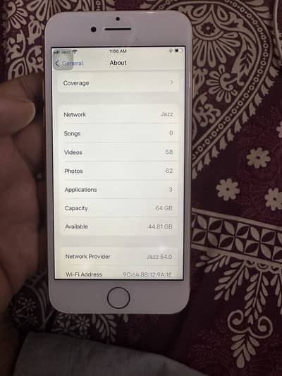 iPhone 8 ek saal se sim chal rahi hai