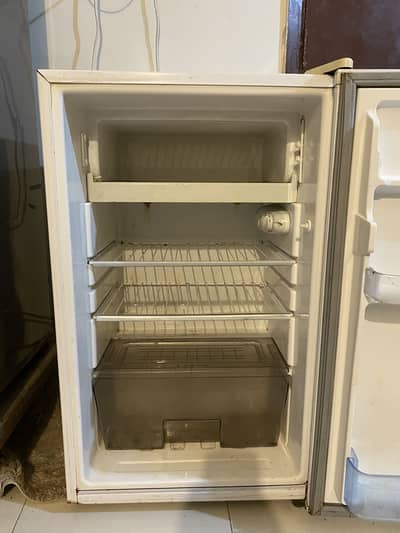 Room fridge For Sale