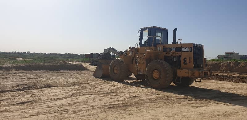 10 marla plot available 1