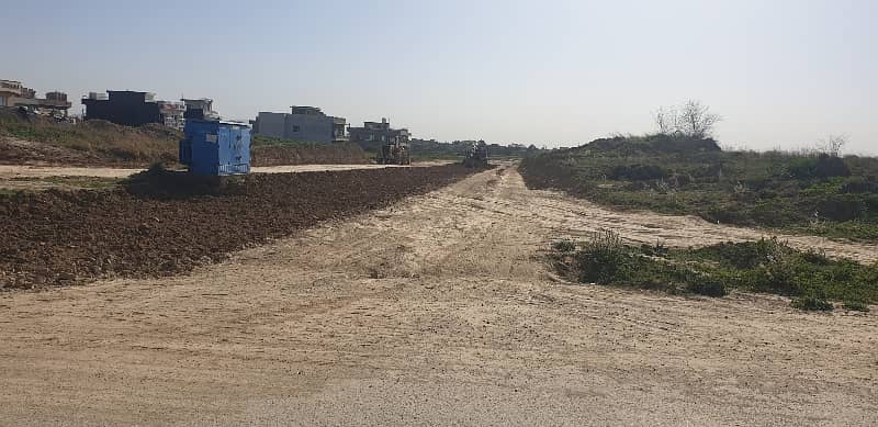 10 marla plot available 6