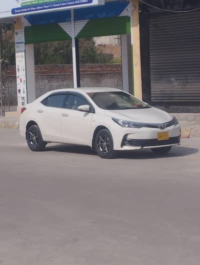 carolla xli 2018 only one piece touchup other wise fully jenion