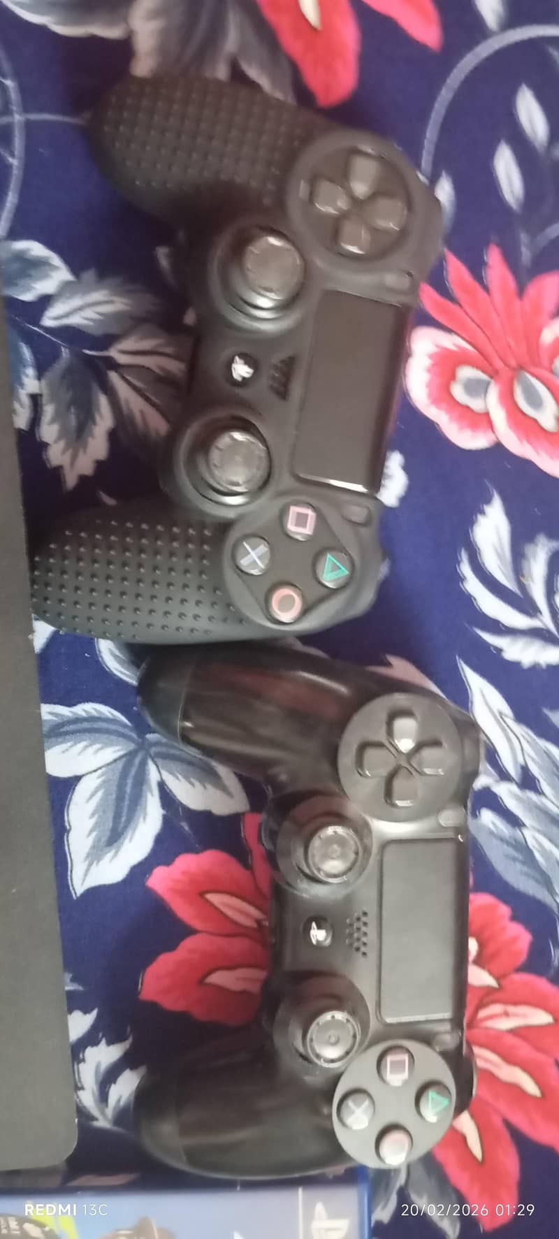 PS4 Slim 2