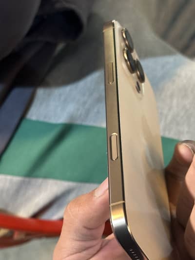 i phone 16 pro max jv