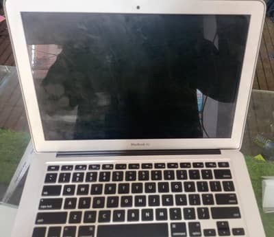 MacBook air 2015 lush condition