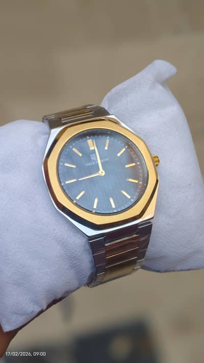 Two tone true worth watch ⌚