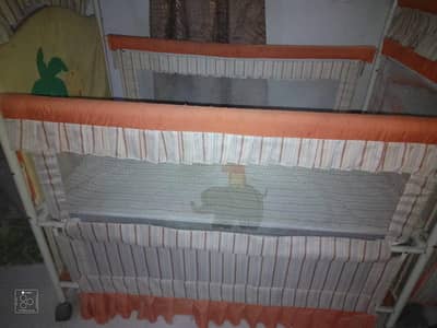 baby caught Dubai  saii Liya thaaaa