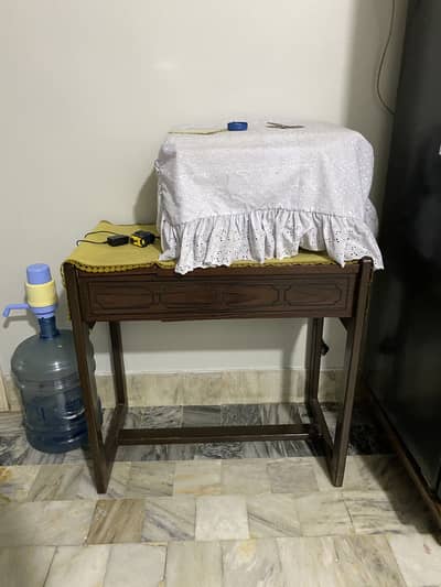 Sewing Machine + sewing machine Stand