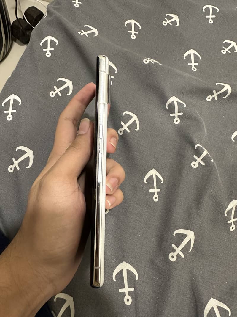 Google pixel 7 pro 4