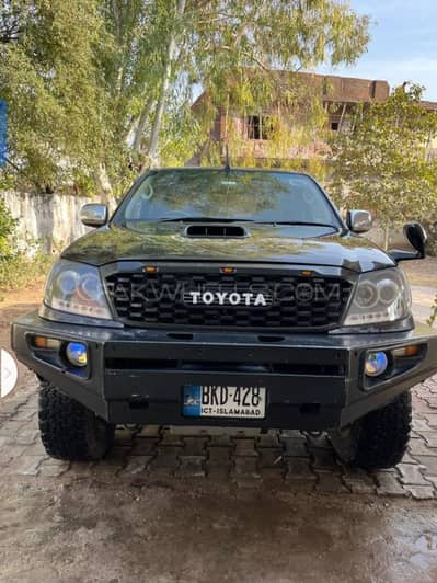 Toyota hilux vigo Invincible UK import