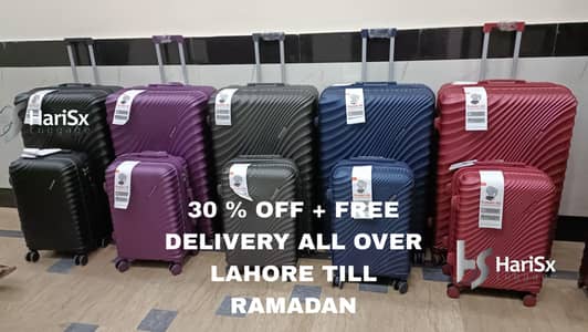 Luggage bags/ travel suitcases/ trolley bags/ travel trolley/ attachi