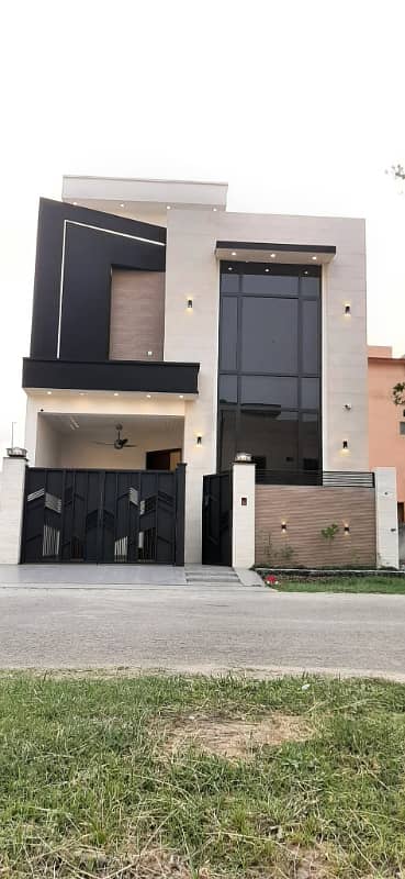 5 Marla Brand New House for sale Citi Housing Gujranwala