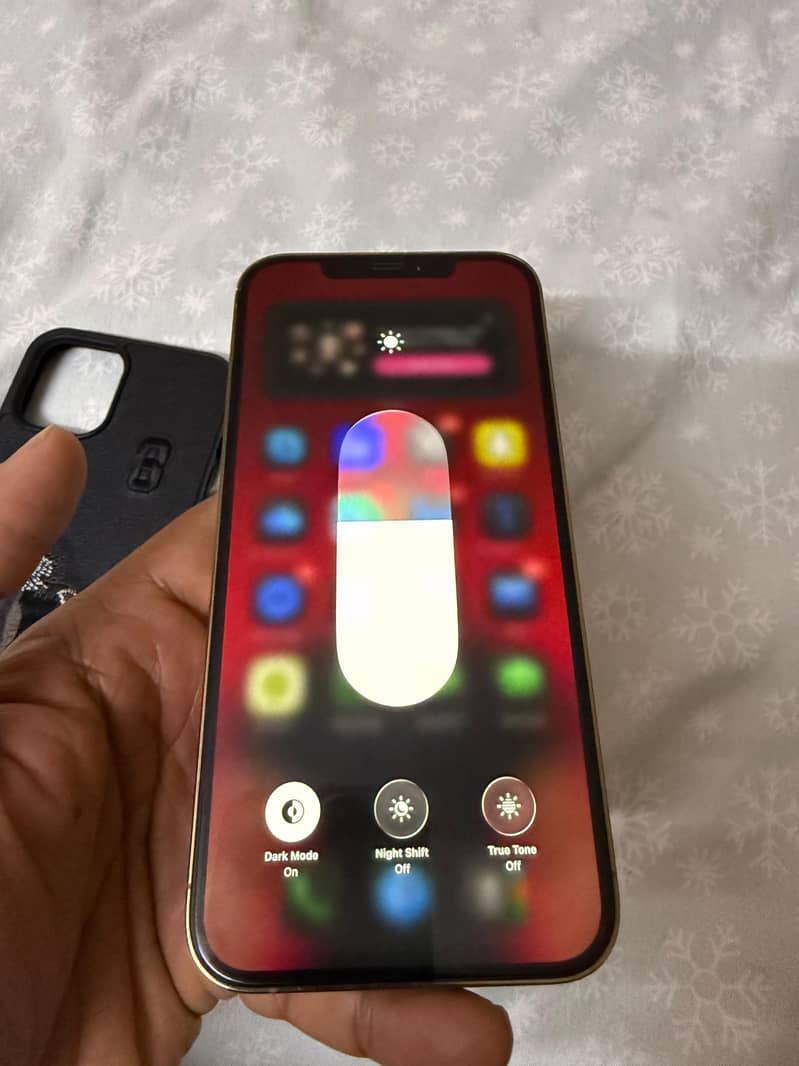 Iphone 12 pro max 5