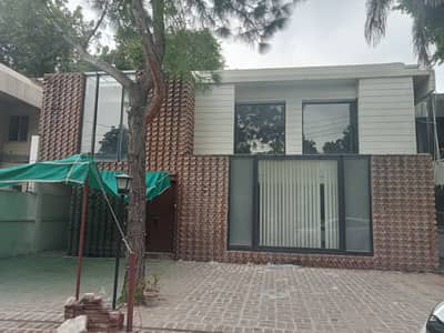 1 KANAL OFFICE USE HOUSE FOR RENT MAIN GULBERG LAHORE