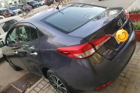 Toyota Yaris ATIV CVT 1.3 model 2020 Manual transmission