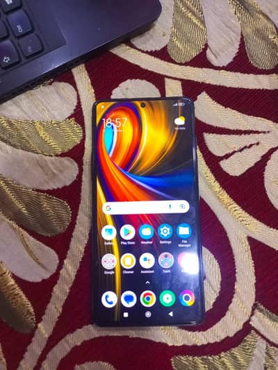 only back crack 12:=256 gb