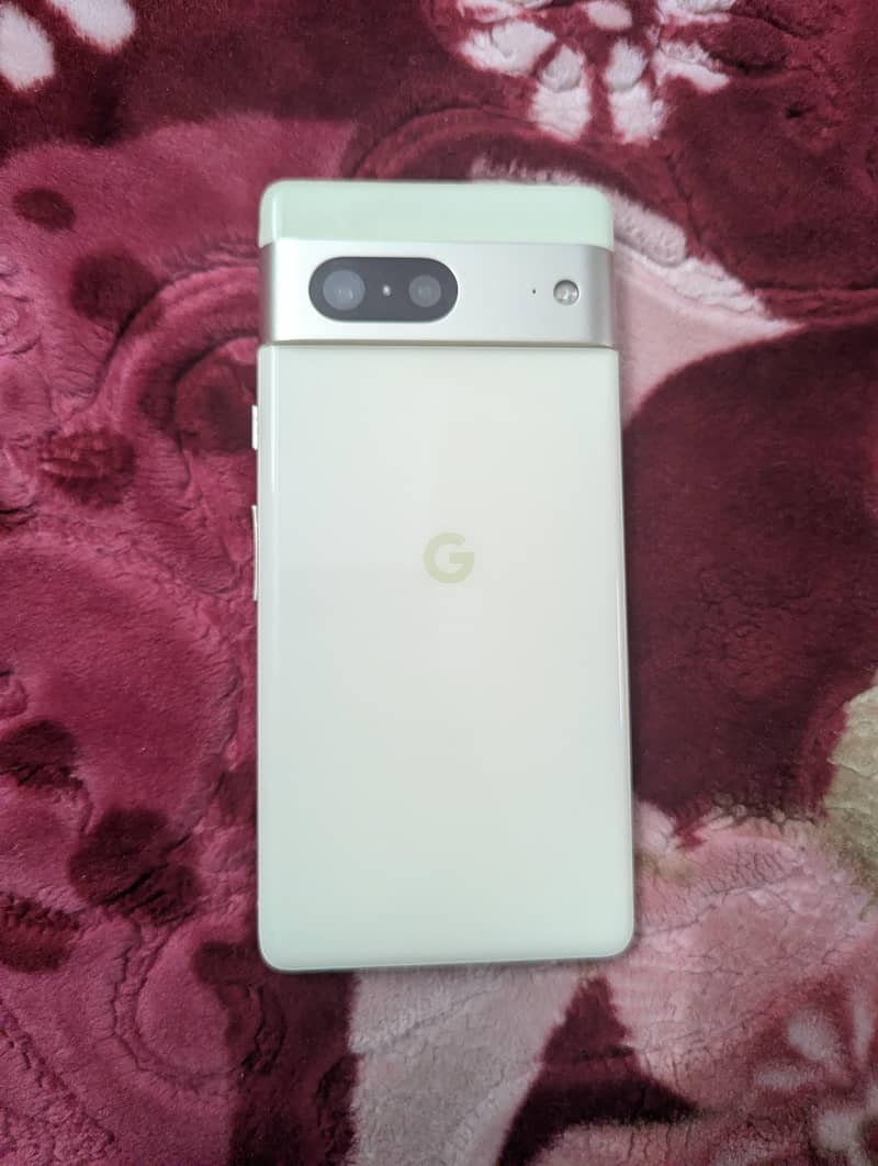 Google Pixel 7 screen damage 0