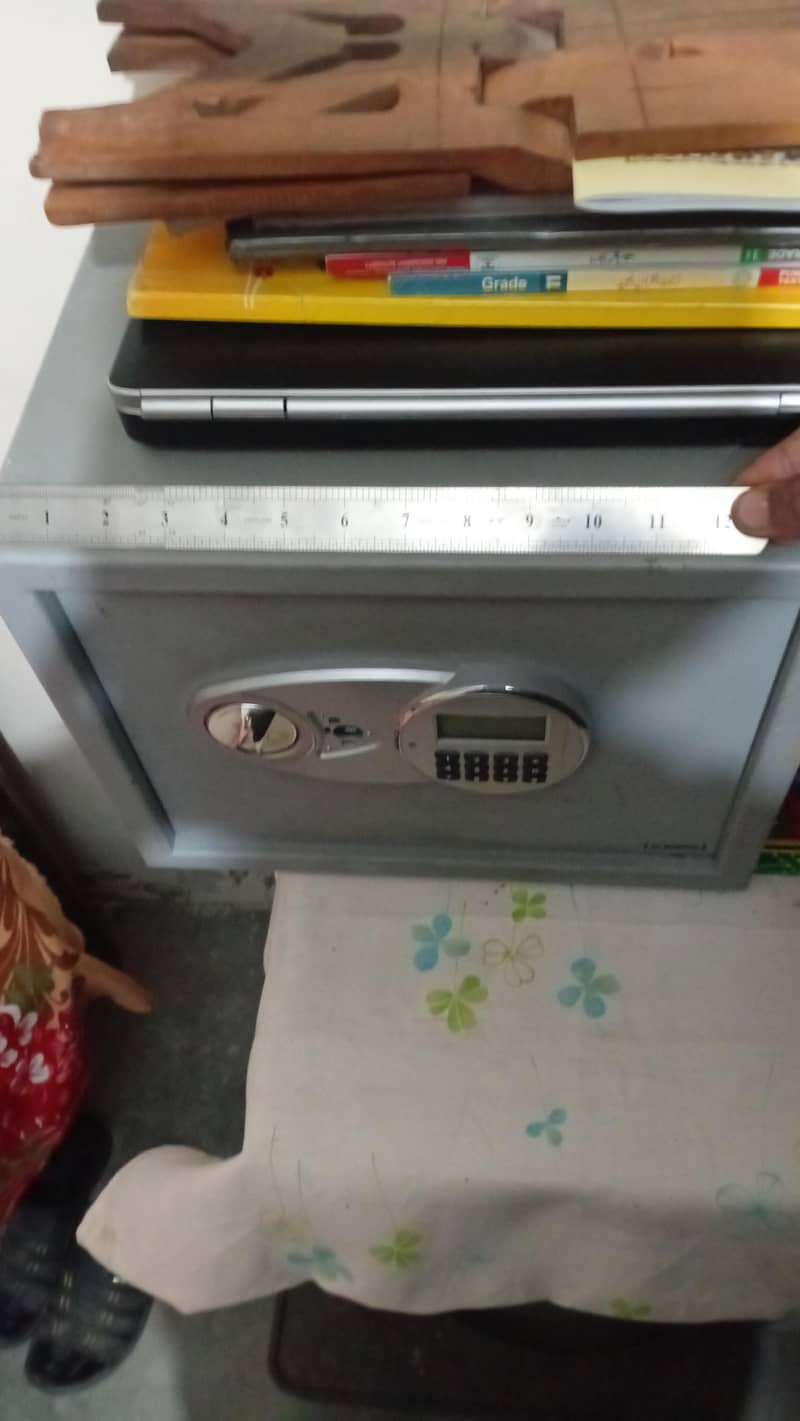 rack کُرسی blinds 9