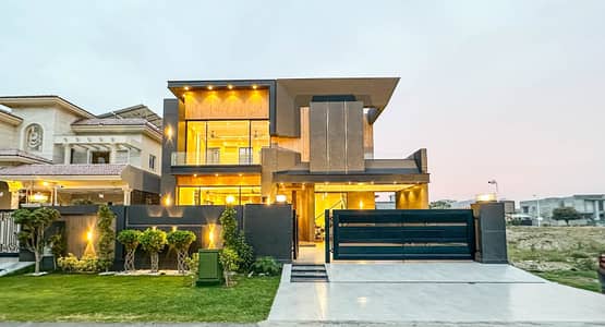 1 Kanal House Available For Sell In Dha Lahore Phase 7